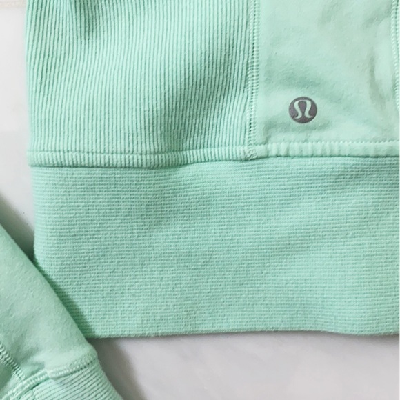 Lululemon Throw Me Over Crop hoodie - Picture 6 of 6